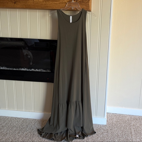 STYLUS Dresses & Skirts - Sleeveless Olive Green Maxi Dress